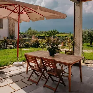 country-apartment-near-bardolino-and-lazise.hotelinveneto.com/